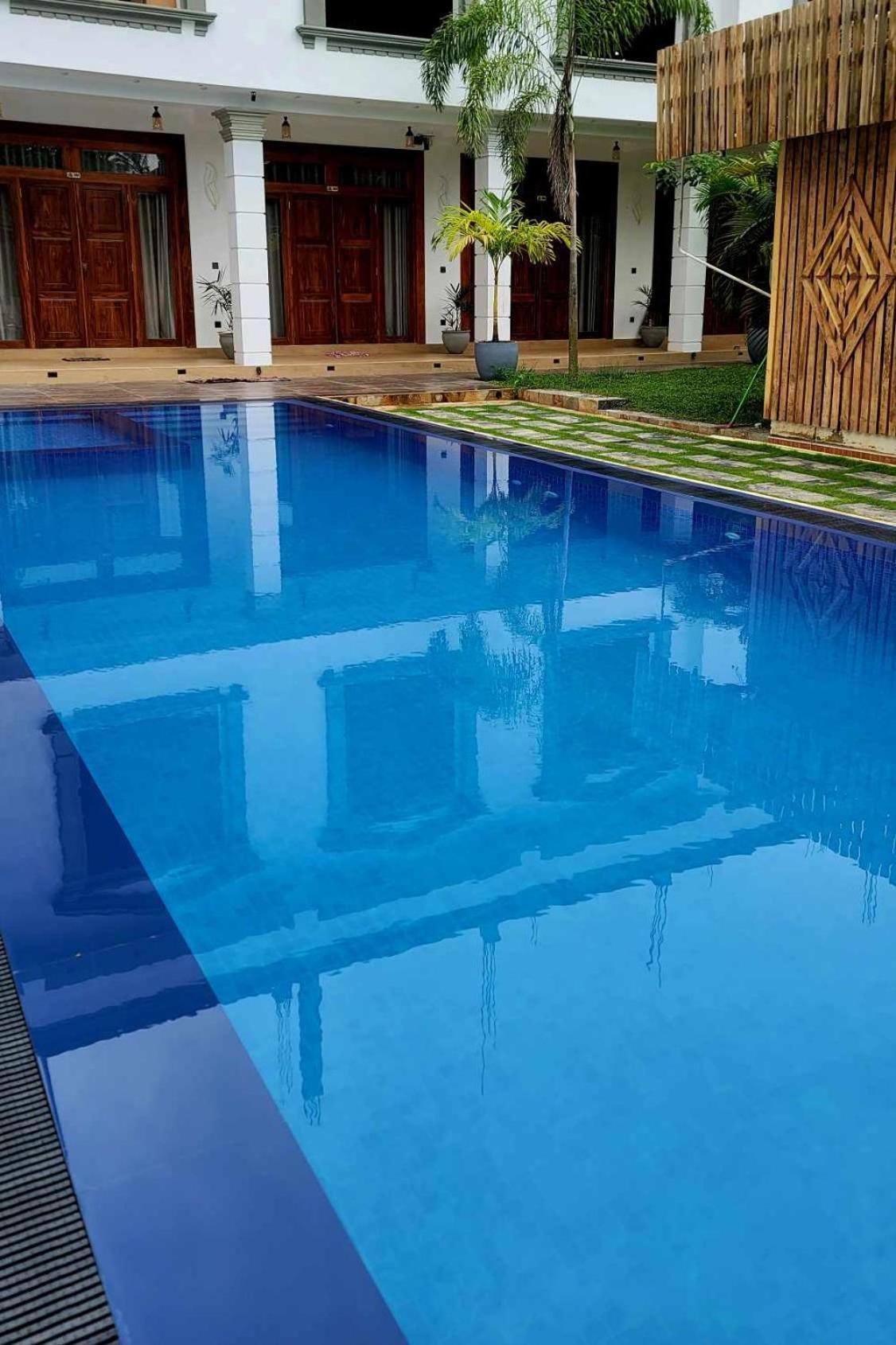 Crown Breeze Hotel Ahangama Buitenkant foto